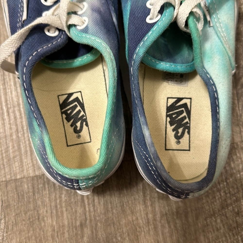 Vans size 2 tye died tennis shoes - Picture 3 of 5